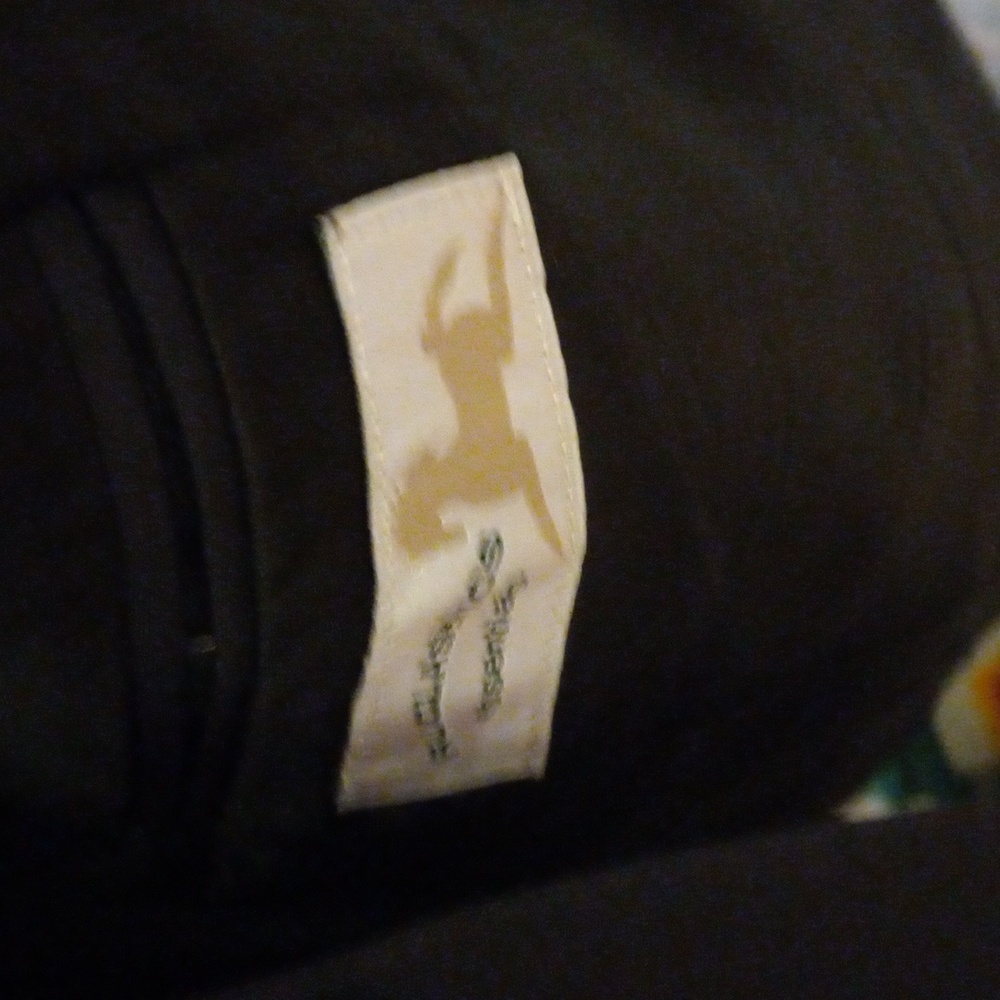 RJ Essentials coat, jacket - Picture 2 of 3